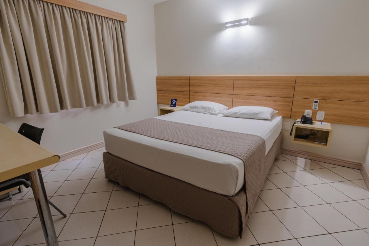 Hotel Caiua Express Умуарама Екстериор снимка