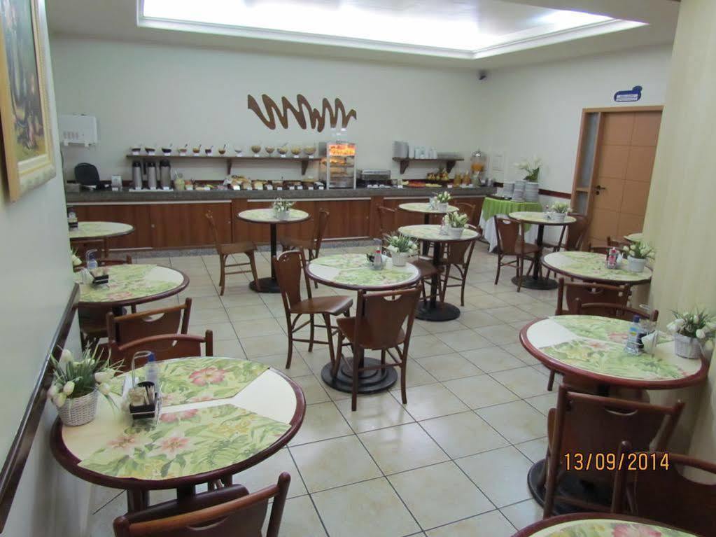 Hotel Caiua Express Умуарама Екстериор снимка